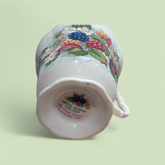 Royal Albert Cream Teacup with Floral and Berry Design - Picture 7 of 7